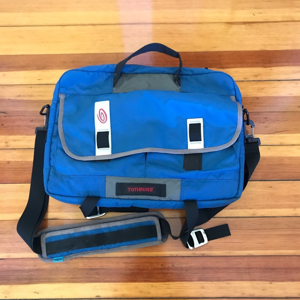 Timbuk2 blue over shoulder laptop messenger bag